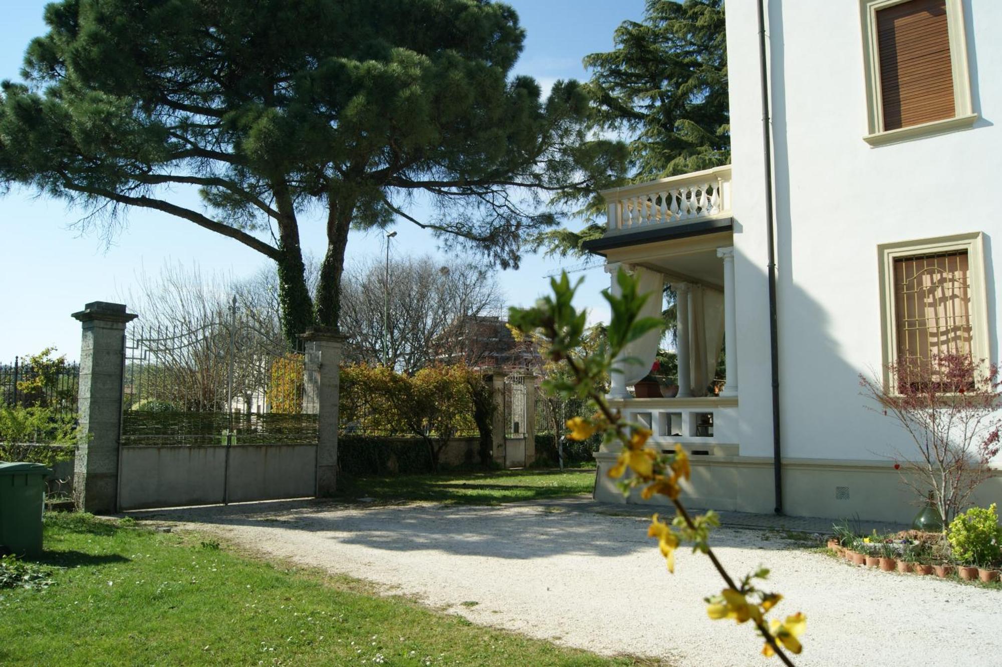 Il Bozzolo Eco Boutique Apartments Valeggio sul Mincio Εξωτερικό φωτογραφία